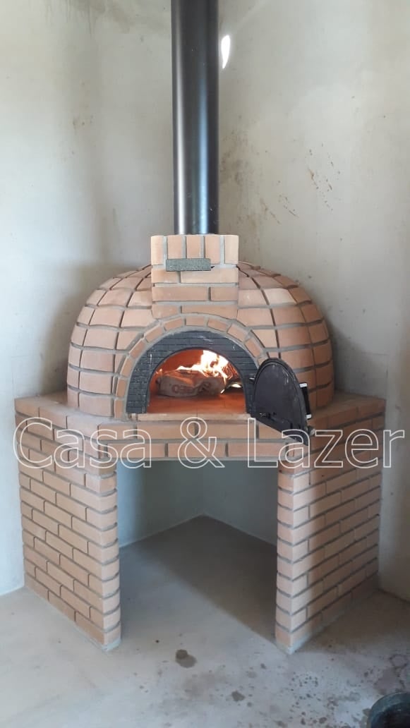 Forno para pizza em alvenaria