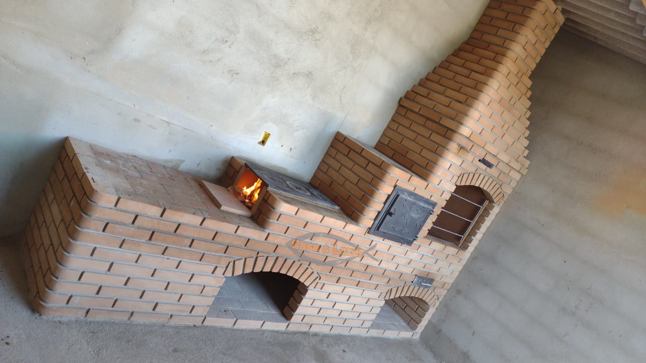 Kits Churrasqueira, fogão a lenha e forno de pizza em alvenaria