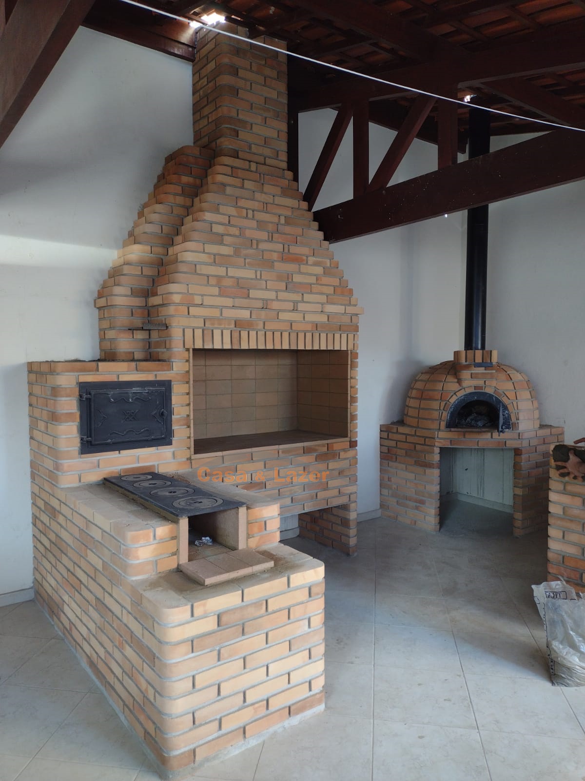 Kits Churrasqueira, fogão a lenha e forno de pizza em alvenaria